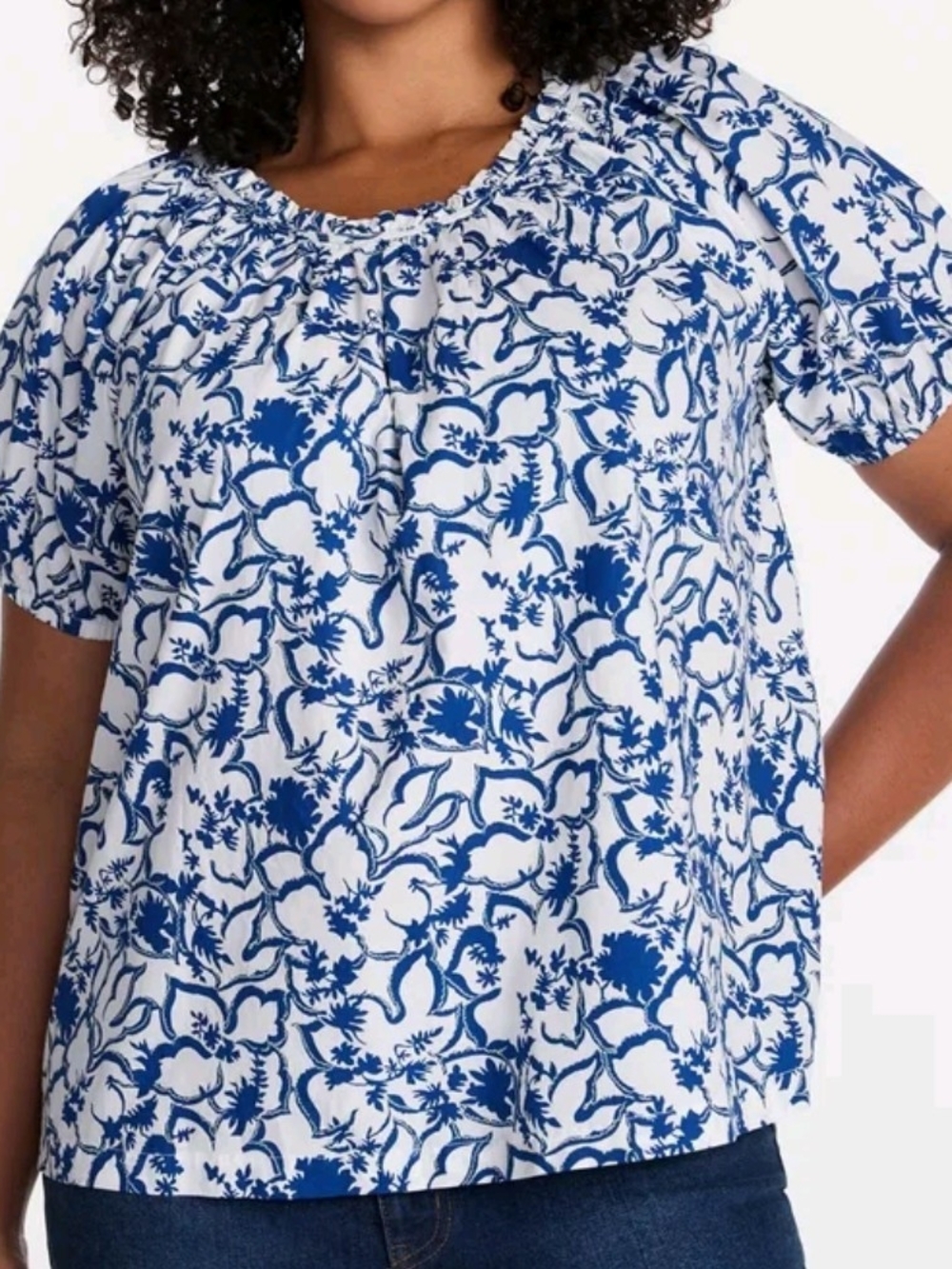 Time and Tru White and Blue Floral Puff-Sleeve Blouse